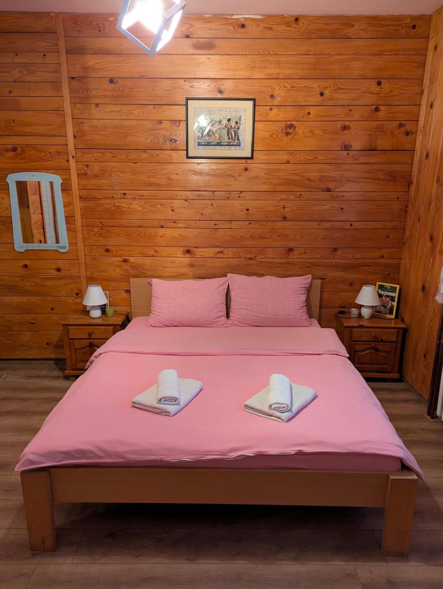 Apartman Dunja I Milos モクラ・ゴラ エクステリア 写真